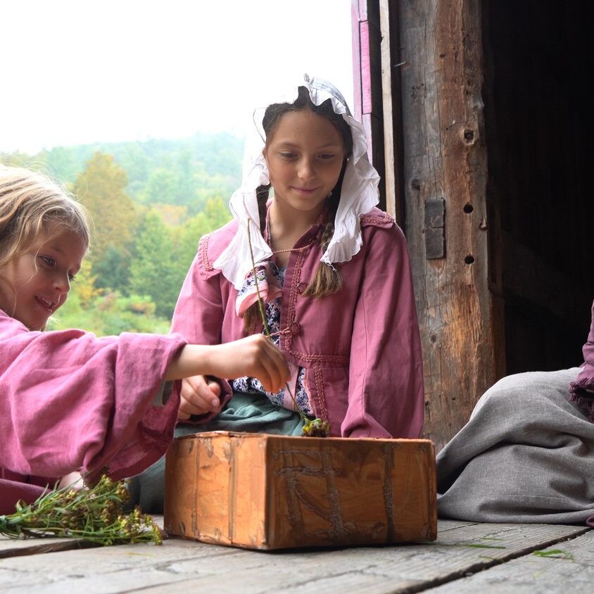 painting tea box.princes of deerfield movie